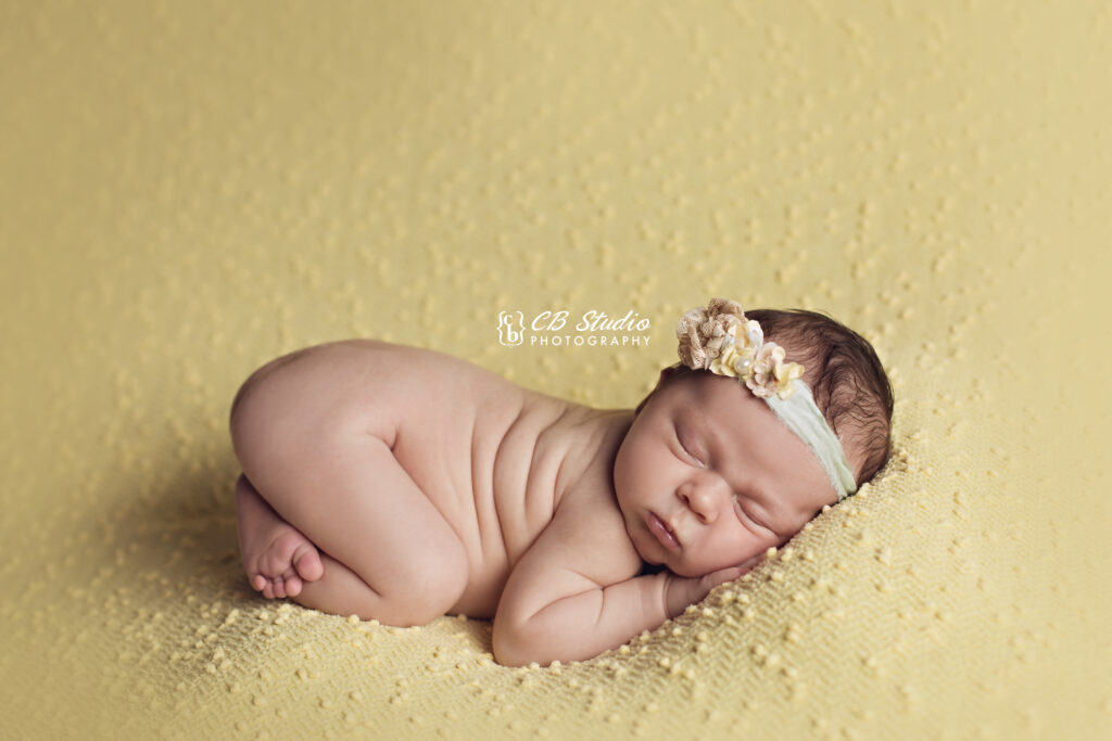 newborn photography, newborn poses, newborn pictures