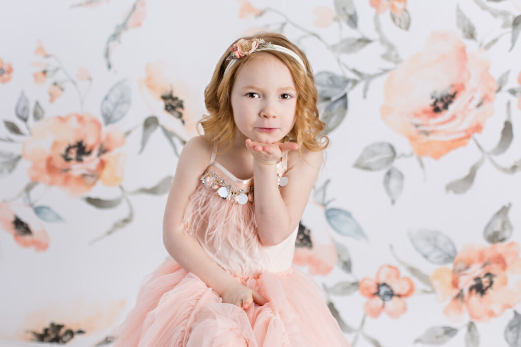 Tutu Du Monde children photography session with peach colored floral background. CB Studio Photography