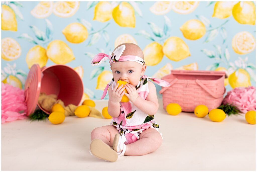 Pink Lemonade Lemon Sitter Session | Iowa Baby Photographer | CB Studio