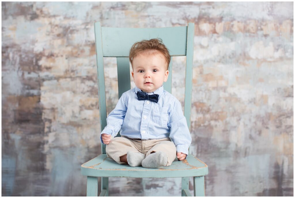 Sitter Session with bow tie and blue chair | Iowa Baby Photographer | CB Studio