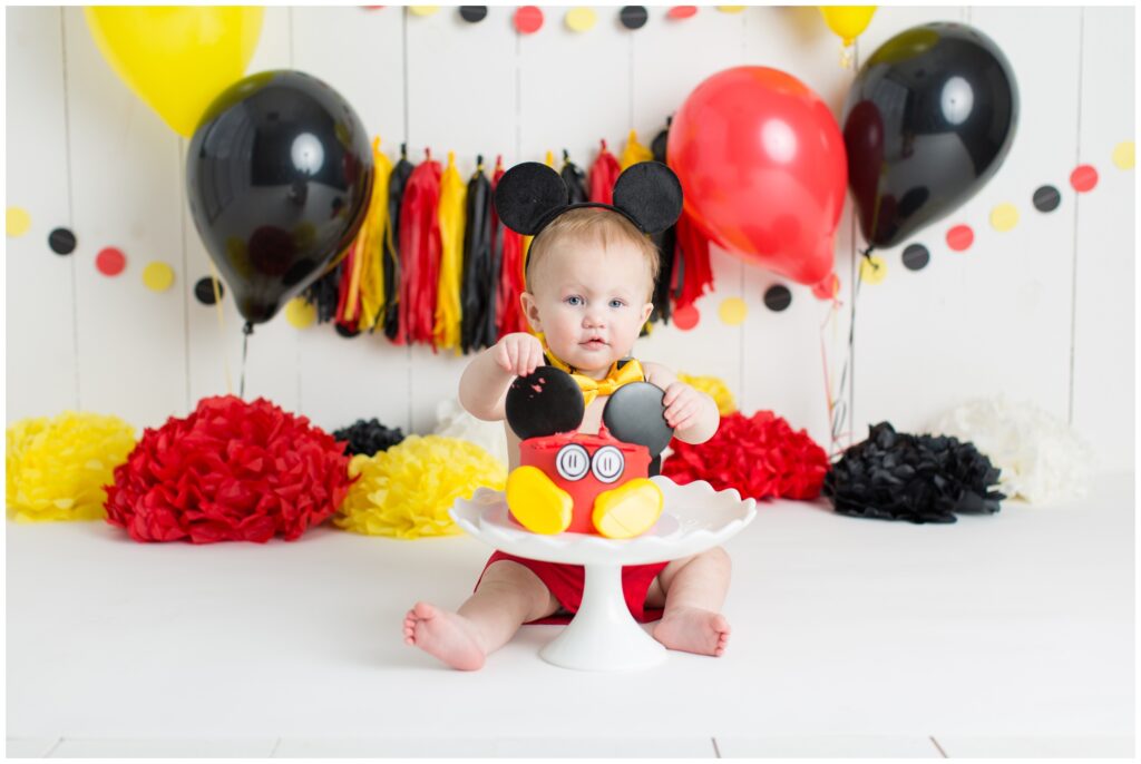 Mickey Mouse themed cake smash | Iowa Baby Photographer | CB Studio