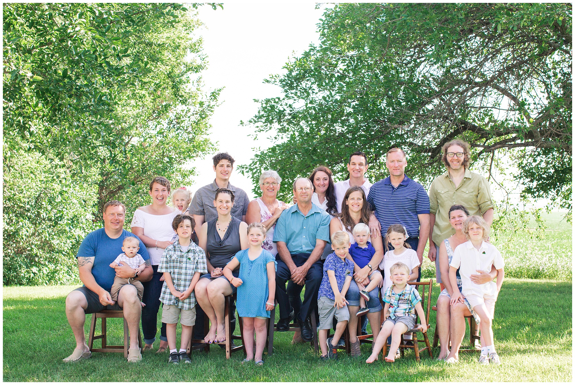 The Quick Guide to Family Portraits and Photo Poses