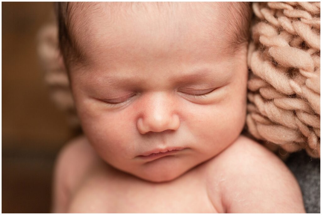 Newborn wooden bed pose | Iowa Newborn Photographer | CB Studio