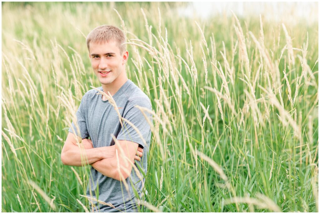 Senior boy poses | Iowa Senior Photographer | CB Studio