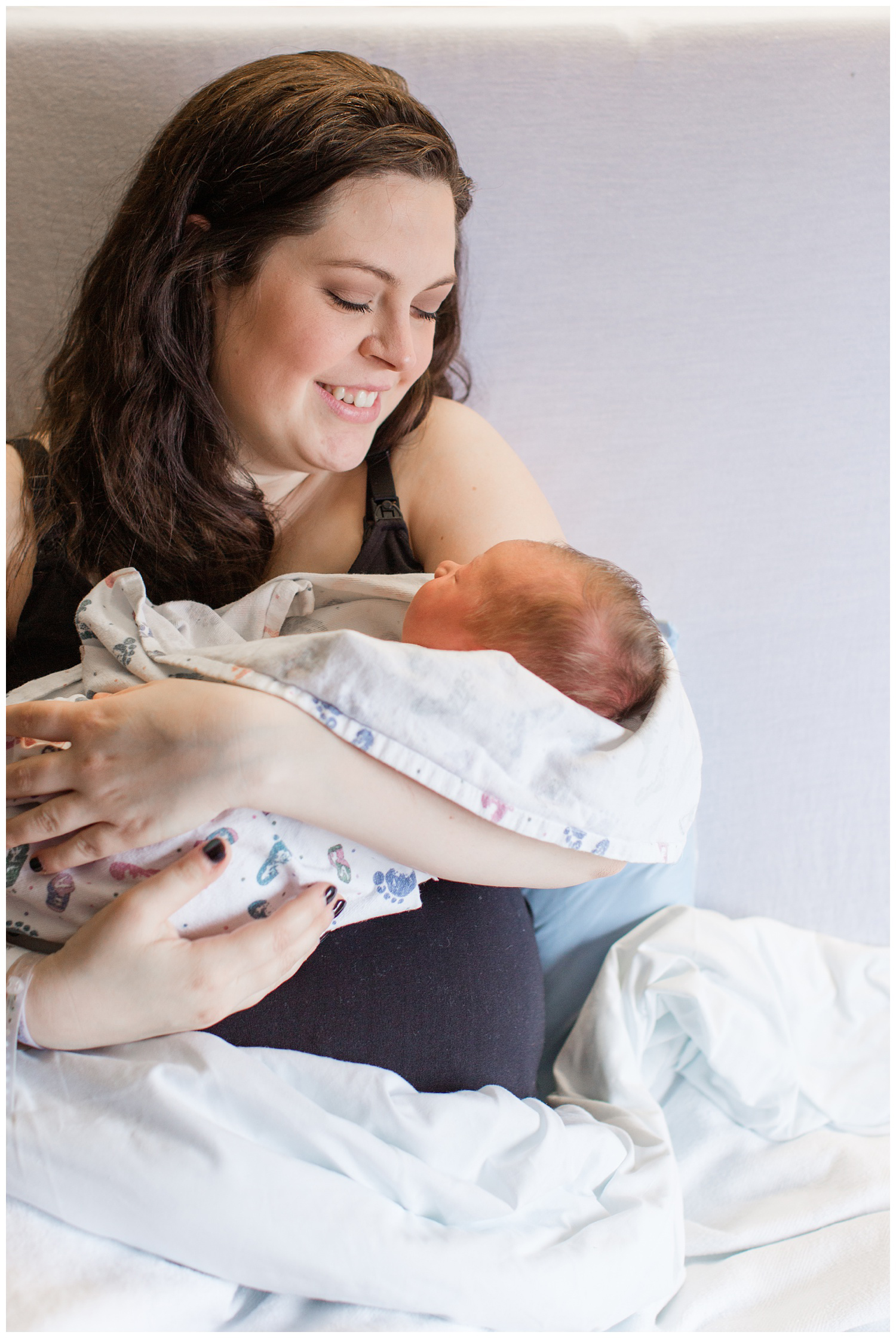 Fresh 48 hospital baby photography mommy and baby | Iowa Baby Photographer | CB Studio